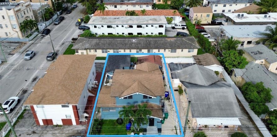 Коммерческая недвижимость в Майами, Флорида 255.67м2 № 2054437