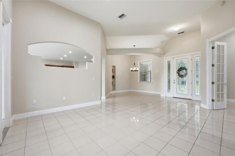 Villa ou maison à vendre à Astatula, Floride: 4 chambres, 319.21 m2 № 2236091 - photo 13
