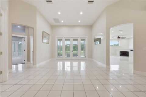 Villa ou maison à vendre à Astatula, Floride: 4 chambres, 319.21 m2 № 2236091 - photo 12
