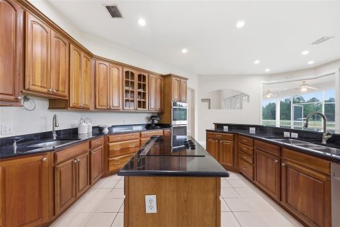 Villa ou maison à vendre à Astatula, Floride: 4 chambres, 319.21 m2 № 2236091 - photo 19