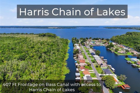 House in Astatula, Florida 4 bedrooms, 319.21 sq.m. № 2236091