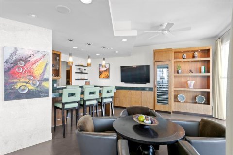 Copropriété à vendre à Tampa, Floride: 2 chambres, 307.79 m2 № 1565186 - photo 9