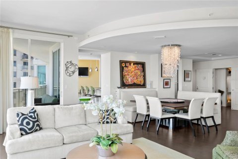 Copropriété à vendre à Tampa, Floride: 2 chambres, 307.79 m2 № 1565186 - photo 7