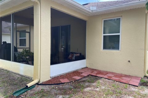 House in New Port Richey, Florida 3 bedrooms, 144.74 sq.m. № 1732584 - photo 19