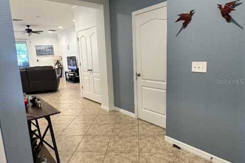 House in New Port Richey, Florida 3 bedrooms, 144.74 sq.m. № 1732584 - photo 3