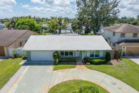 Villa ou maison à vendre à Lake Worth, Floride: 3 chambres, 151.8 m2 № 2085043 - photo 13