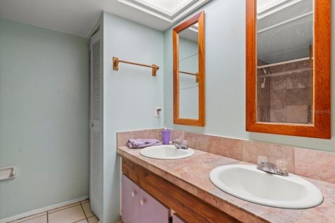 Casa en venta en Palm Harbor, Florida, 2 dormitorios, 99.22 m2 № 1818950 - foto 21