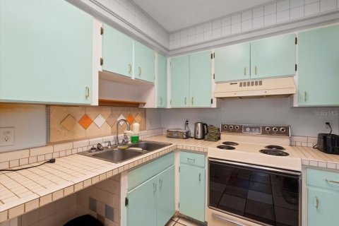 Casa en venta en Palm Harbor, Florida, 2 dormitorios, 99.22 m2 № 1818950 - foto 16
