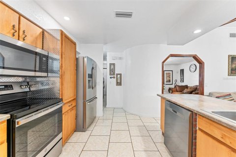 House in Deltona, Florida 4 bedrooms, 164.72 sq.m. № 1806692 - photo 7