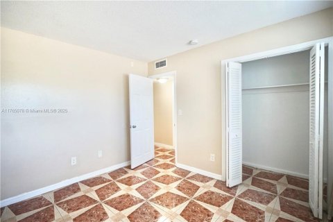 Купить кондоминиум в Майами, Флорида 2 спальни, 85.47м2, № 1693098 - фото 8