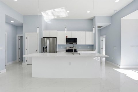 House in Lehigh Acres, Florida 3 bedrooms, 159.51 sq.m. № 2239467 - photo 11