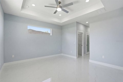House in Lehigh Acres, Florida 3 bedrooms, 159.51 sq.m. № 2239467 - photo 19