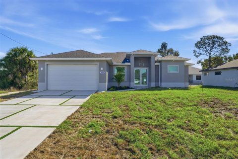 House in Lehigh Acres, Florida 3 bedrooms, 159.51 sq.m. № 2239467 - photo 2