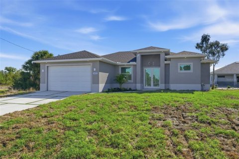 House in Lehigh Acres, Florida 3 bedrooms, 159.51 sq.m. № 2239467 - photo 4