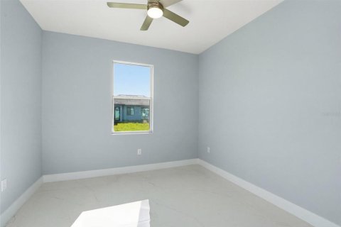 House in Lehigh Acres, Florida 3 bedrooms, 159.51 sq.m. № 2239467 - photo 29
