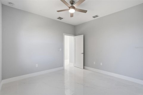 House in Lehigh Acres, Florida 3 bedrooms, 159.51 sq.m. № 2239467 - photo 27