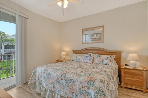Condo in Sarasota, Florida, 2 bedrooms  № 1624734 - photo 19