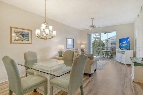 Condo in Sarasota, Florida, 2 bedrooms  № 1624734 - photo 4