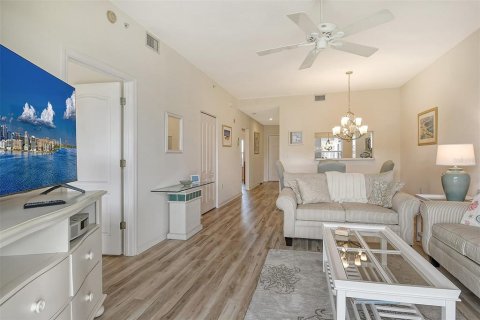 Condo in Sarasota, Florida, 2 bedrooms  № 1624734 - photo 10