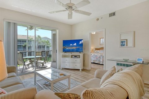 Condo in Sarasota, Florida, 2 bedrooms  № 1624734 - photo 5