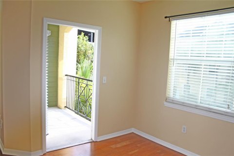 Condo in Tampa, Florida, 1 bedroom  № 2394118 - photo 9