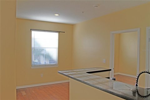 Condo in Tampa, Florida, 1 bedroom  № 2394118 - photo 8