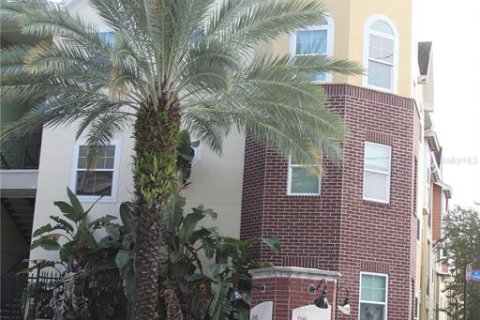 Condo in Tampa, Florida, 1 bedroom  № 2394118