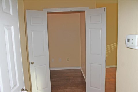 Condo in Tampa, Florida, 1 bedroom  № 2394118 - photo 10