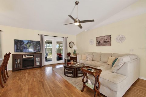 Casa en venta en Gainesville, Florida, 3 dormitorios, 125.14 m2 № 2198013 - foto 4