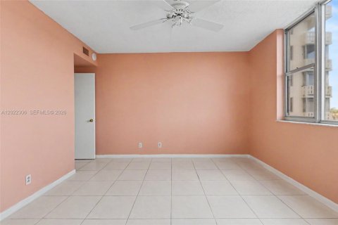 Condominio en venta en Hollywood, Florida, 1 dormitorio, 78.41 m2 № 2084899 - foto 24
