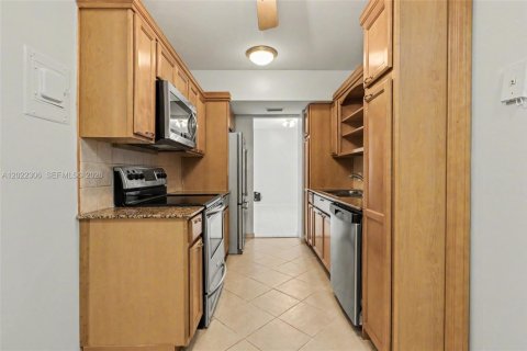 Condominio en venta en Hollywood, Florida, 1 dormitorio, 78.41 m2 № 2084899 - foto 7