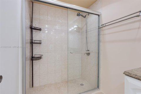 Condominio en venta en Hollywood, Florida, 1 dormitorio, 78.41 m2 № 2084899 - foto 19