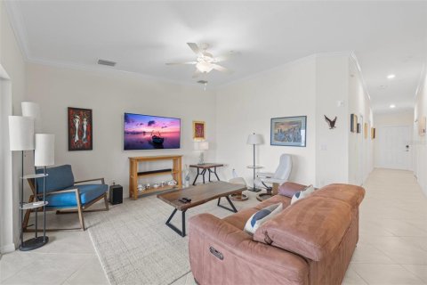 Condo in Lakewood Ranch, Florida, 2 bedrooms in LAKEWOOD NATIONAL  № 1523624 - photo 28