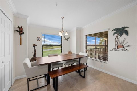 Condo in Lakewood Ranch, Florida, 2 bedrooms in LAKEWOOD NATIONAL  № 1523624 - photo 23