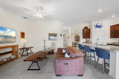 Condo in Lakewood Ranch, Florida, 2 bedrooms in LAKEWOOD NATIONAL  № 1523624 - photo 25