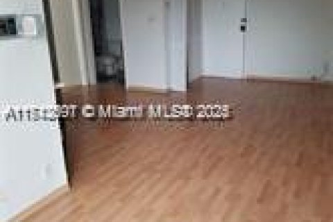 Condo in Sunny Isles Beach, Florida, 1 bedroom  № 1939667 - photo 8