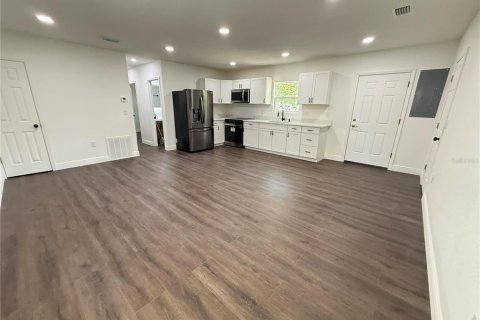 Casa en venta en Auburndale, Florida, 3 dormitorios, 92.9 m2 № 2167302 - foto 4