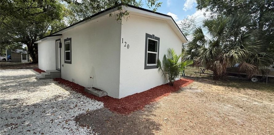 Casa en Auburndale, Florida 3 dormitorios, 92.9 m2 № 2167302