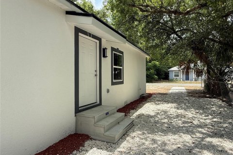 Casa en venta en Auburndale, Florida, 3 dormitorios, 92.9 m2 № 2167302 - foto 3