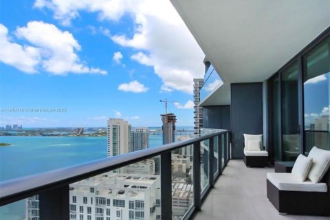 Copropriété à louer à Miami, Floride: 2 chambres, 102.84 m2 № 1943206 - photo 4