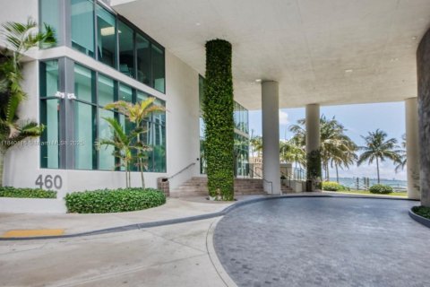 Copropriété à louer à Miami, Floride: 2 chambres, 102.84 m2 № 1943206 - photo 11