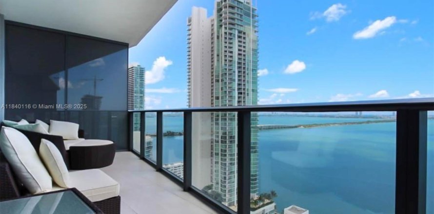 Condo à Miami, Floride, 2 chambres № 1943206