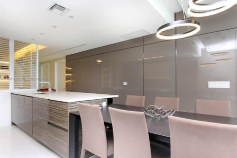 Copropriété à louer à Miami, Floride: 2 chambres, 102.84 m2 № 1943206 - photo 15