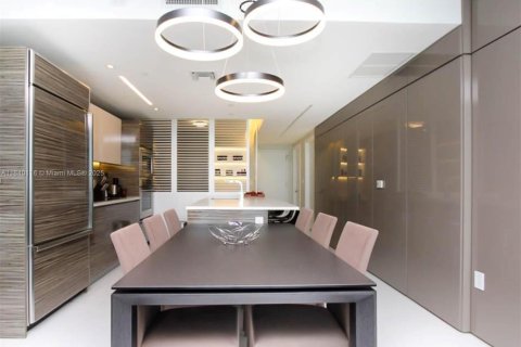 Copropriété à louer à Miami, Floride: 2 chambres, 102.84 m2 № 1943206 - photo 8