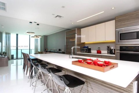 Copropriété à louer à Miami, Floride: 2 chambres, 102.84 m2 № 1943206 - photo 7