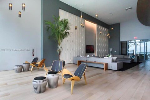 Copropriété à louer à Miami, Floride: 2 chambres, 102.84 m2 № 1943206 - photo 13