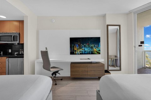 Condominio en venta en Fort Lauderdale, Florida, 3 habitaciones, 49.52 m2 № 2191575 - foto 11