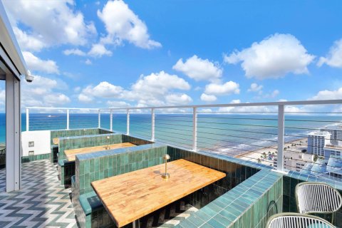 Condominio en venta en Fort Lauderdale, Florida, 3 habitaciones, 49.52 m2 № 2191575 - foto 30