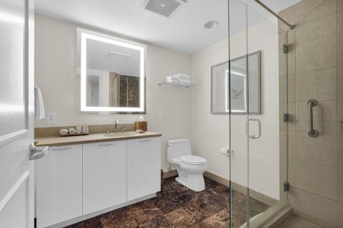 Condominio en venta en Fort Lauderdale, Florida, 3 habitaciones, 49.52 m2 № 2191575 - foto 16