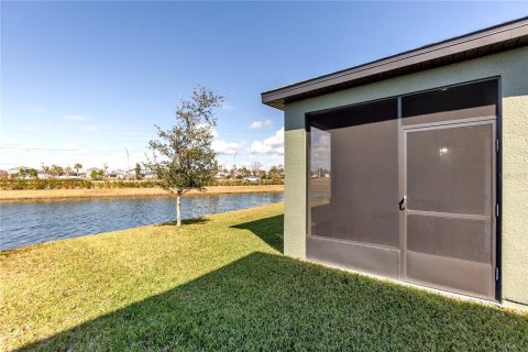 House in Parrish, Florida 3 bedrooms, 131.18 sq.m. № 2099166 - photo 14